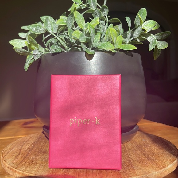 NIB Piper K Pink Hand Beaded Stud Dangle Earrings - Picture 3 of 6